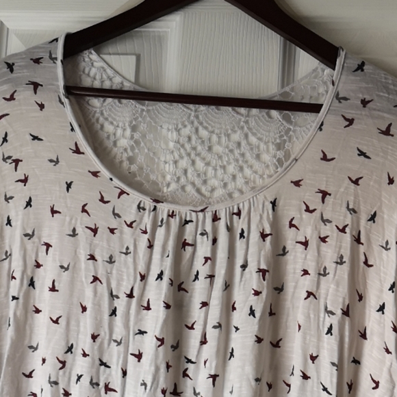 Revolution 3/4 Sleeve Bird Print Tunic with Crochet detail - Picture 2 of 5